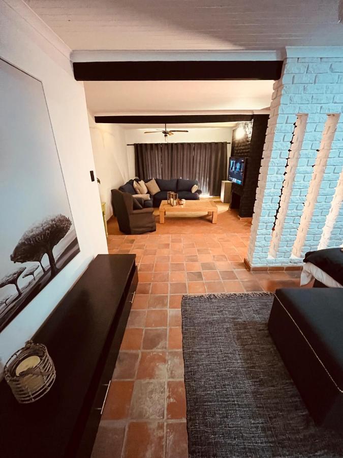 Bed and Breakfast The Hart House Hartbeespoort Esterno foto