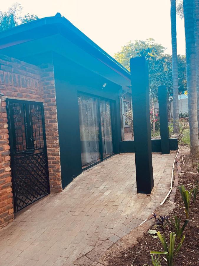 Bed and Breakfast The Hart House Hartbeespoort Esterno foto